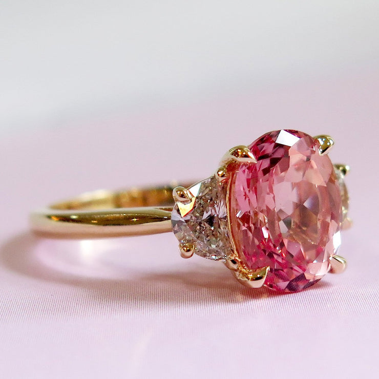 Oval Cut Peach Sapphire Engagement Ring with 3.76 Carat Padparadscha in Yellow Gold & Half Moon Diamonds