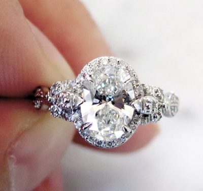 How to Design the Perfect Diamond Halo Engagement Ring