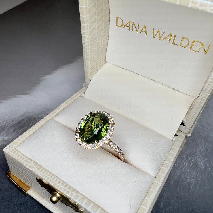 Ring Box Dana Walden Wrenley 5.01 Carat Natural Oval-Cut Green Sapphire Halo Engagement Ring Eco-Friendly 14k Yellow Gold