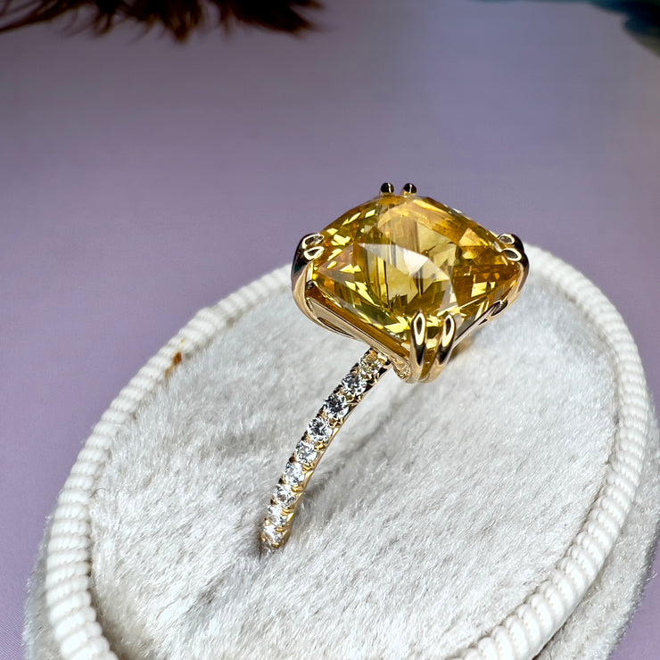 14K Gold Vintage Yellow Sapphire Ring | Boylerpf