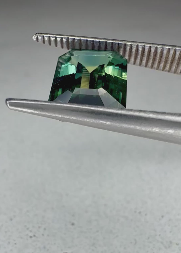 Video of One of a kind natural 2.51 Carat Emerald Cur Bi-color Green Sapphire - unique engagement ring 