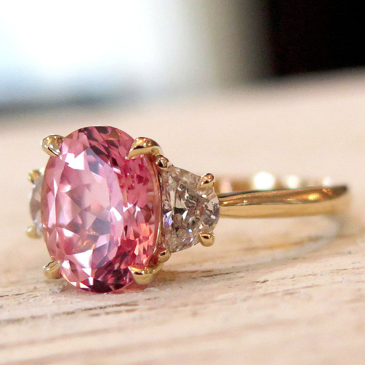 Unique Peach Sapphire Engagement Ring in Padparadscha Oval Cut Yellow Gold