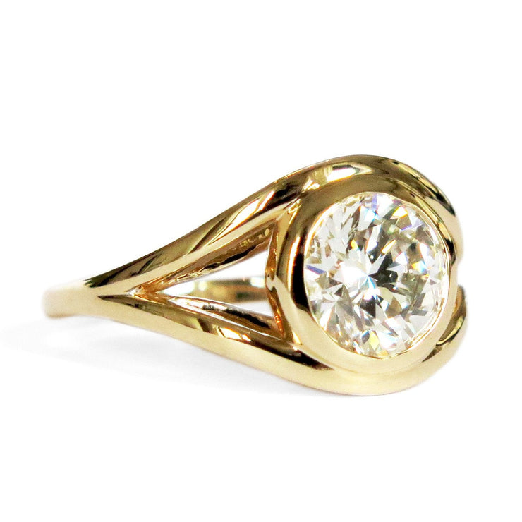 14k Gold with Black Jade & Diamond Ring - Metamorphosis Jewelry Design