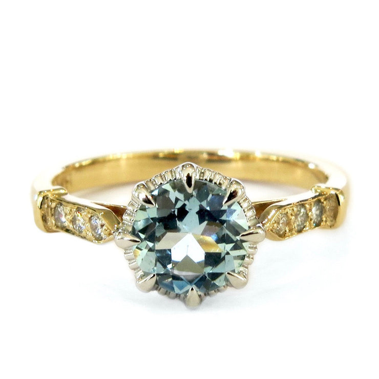 Second Hand 18ct Gold Aquamarine & Diamond Oval Halo Ring - thbaker.co.uk