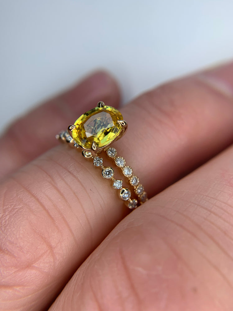 Thea 1.48ct Oval Yellow Sapphire Engagement Ring | Unique