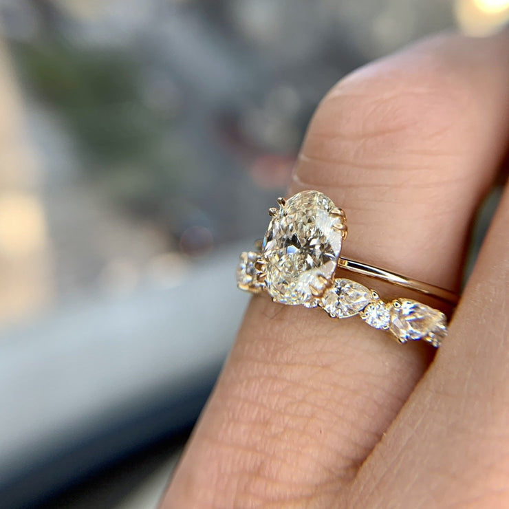 Jessa oval solitaire with Haniwa diamond band- DANA WALDEN BRIDAL.